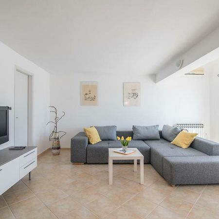 Apartment Lavanda Premantura Exterior foto