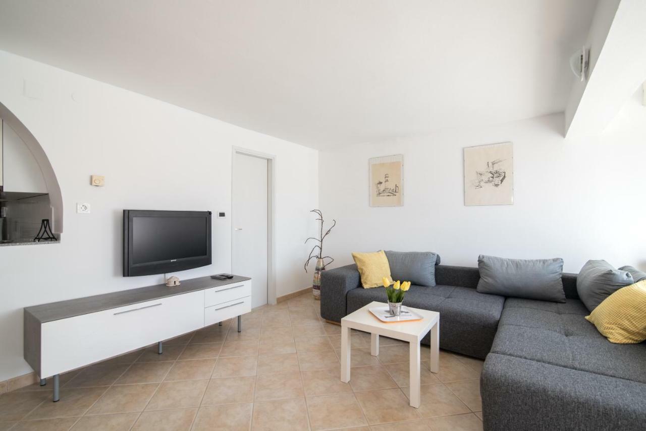Apartment Lavanda Premantura Exterior foto